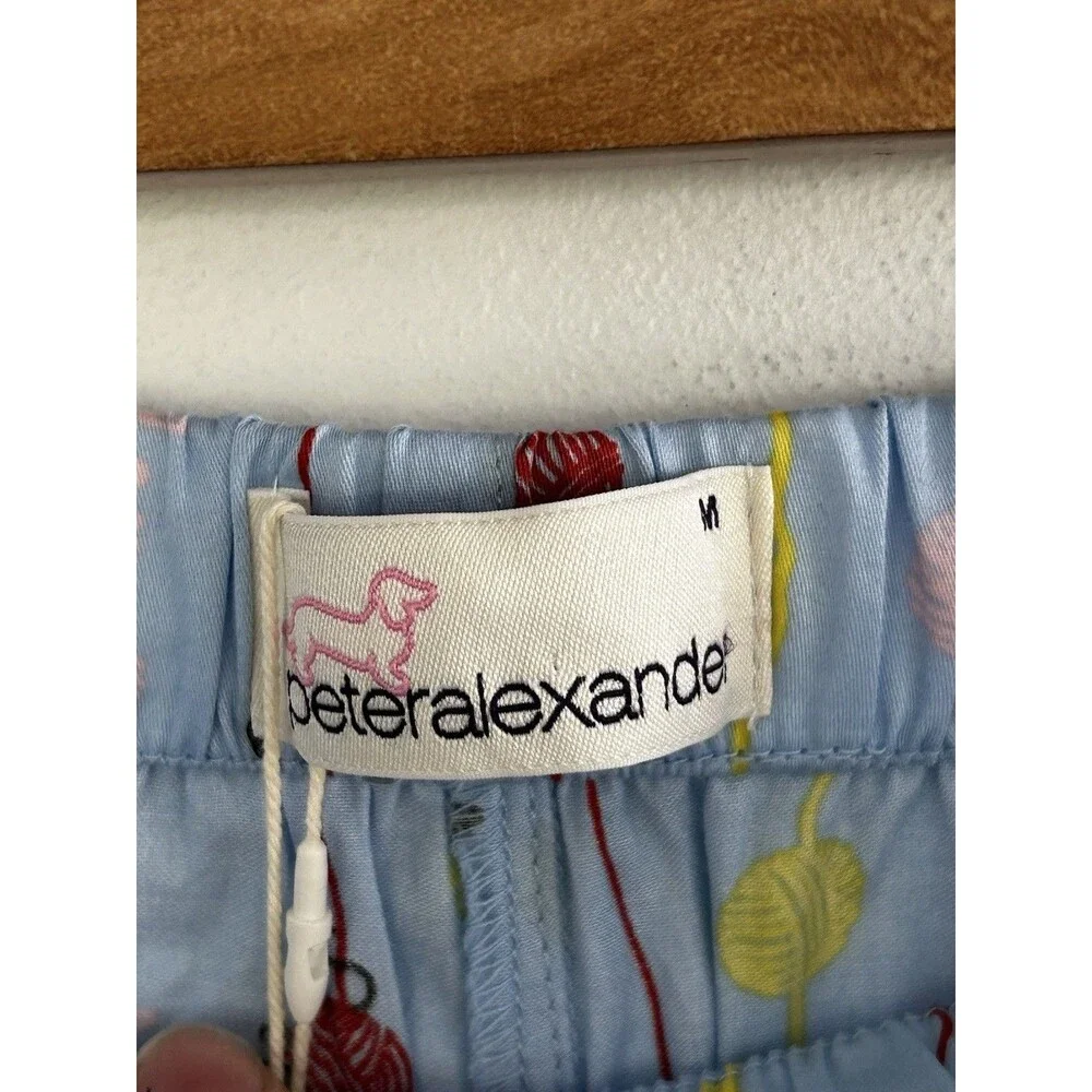 New Peter Alexander 3/4 Pajama Pants Size Medium Cats Kittens Ball of Yarn Crop - Picture 7 of 10